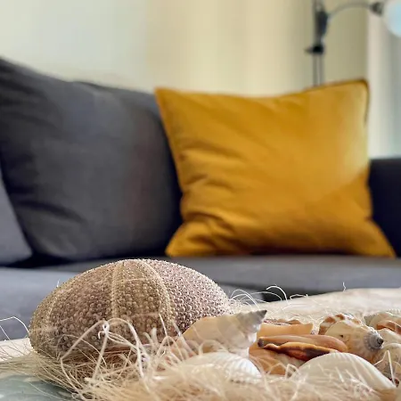 Apartment Gecko With Private Parking - 1 Minutes From The Oceanfront!